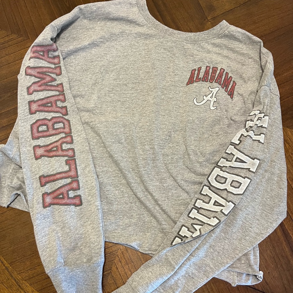 47 Brand Gray Long Sleeve Shirt, cropped length